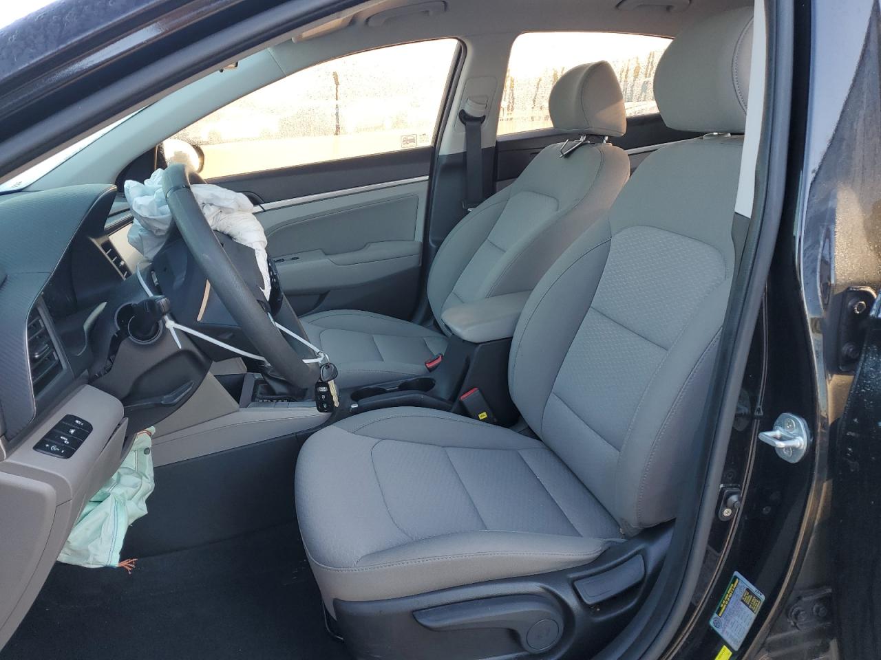 2019 Hyundai Elantra - Image 7