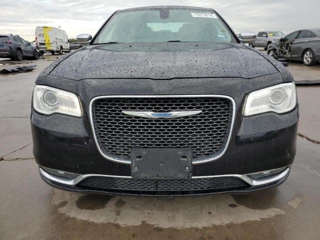  CHRYSLER 300 2018 Czarny