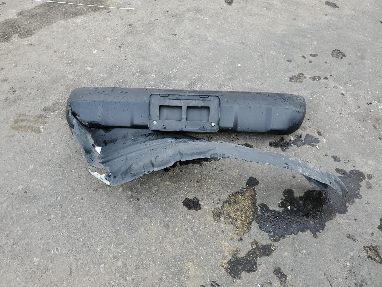 2019 Toyota Tacoma - Image 14