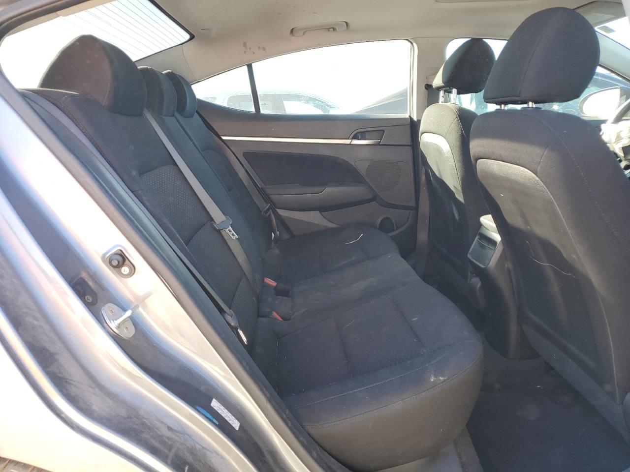 2019 Hyundai Elantra - Image 10