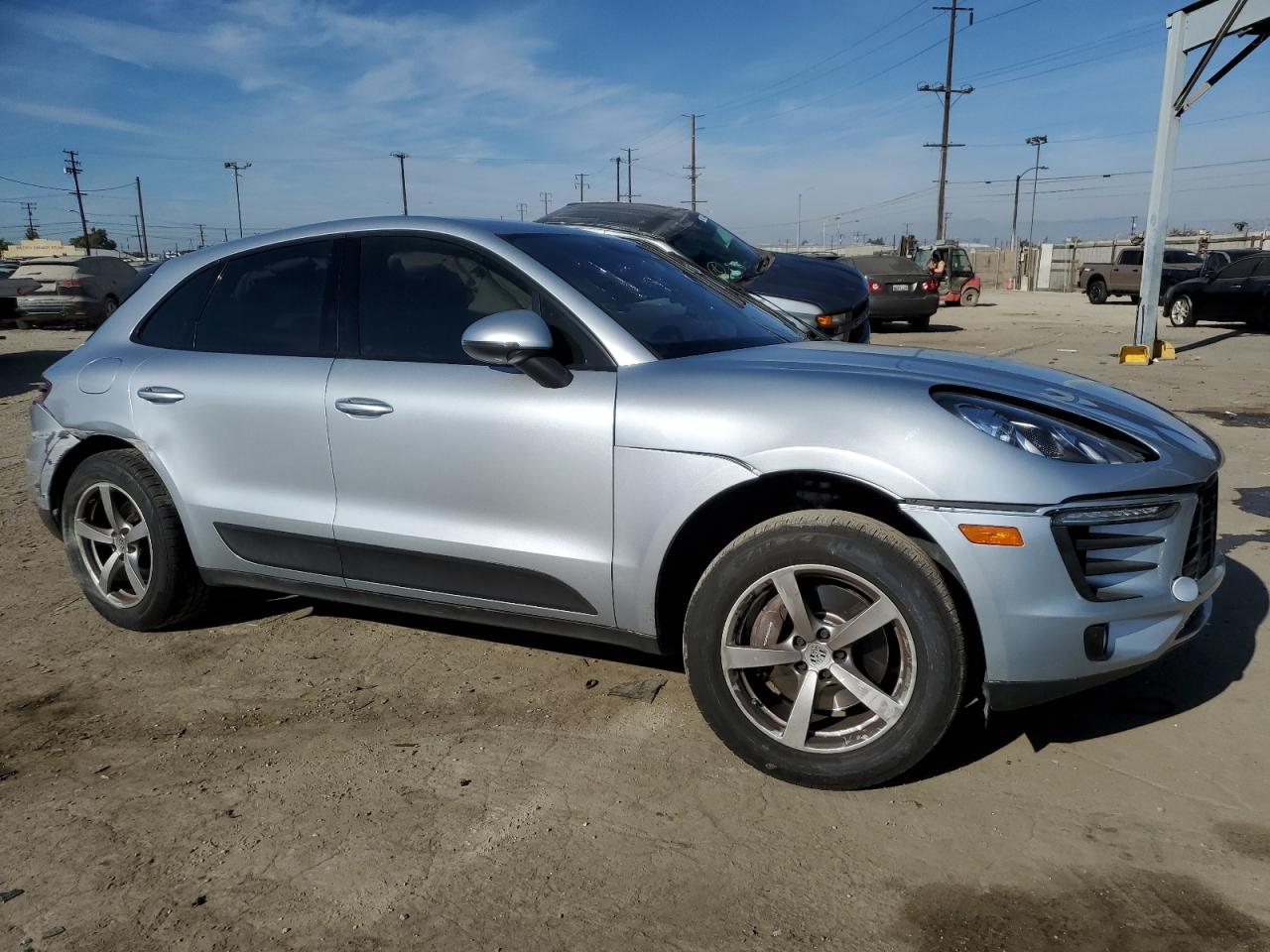 2017 Porsche Macan - Image 4
