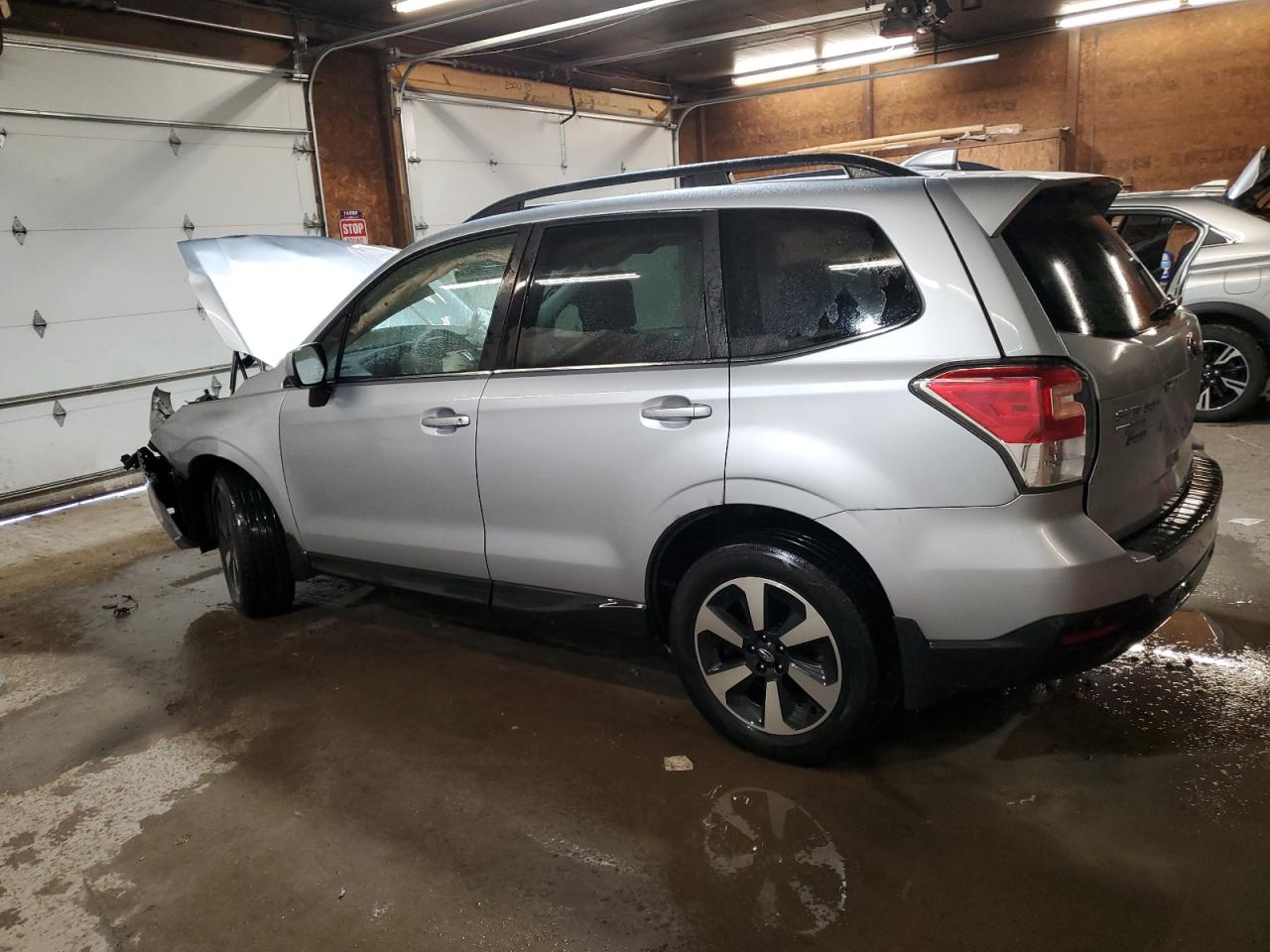 VIN JF2SJARCXHH595236 2017 SUBARU FORESTER no.2