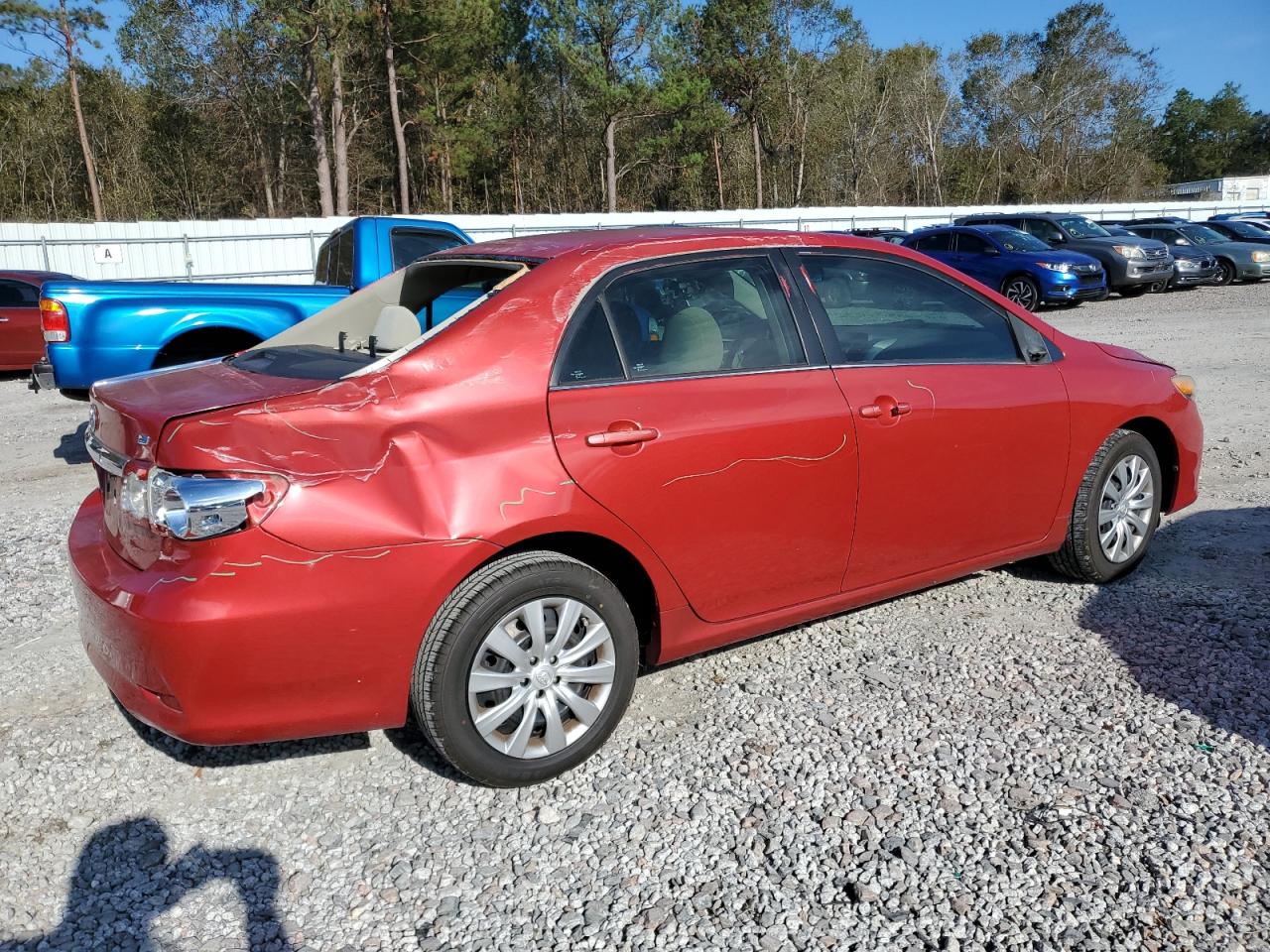 VIN 5YFBU4EE3DP136921 2013 TOYOTA COROLLA no.3