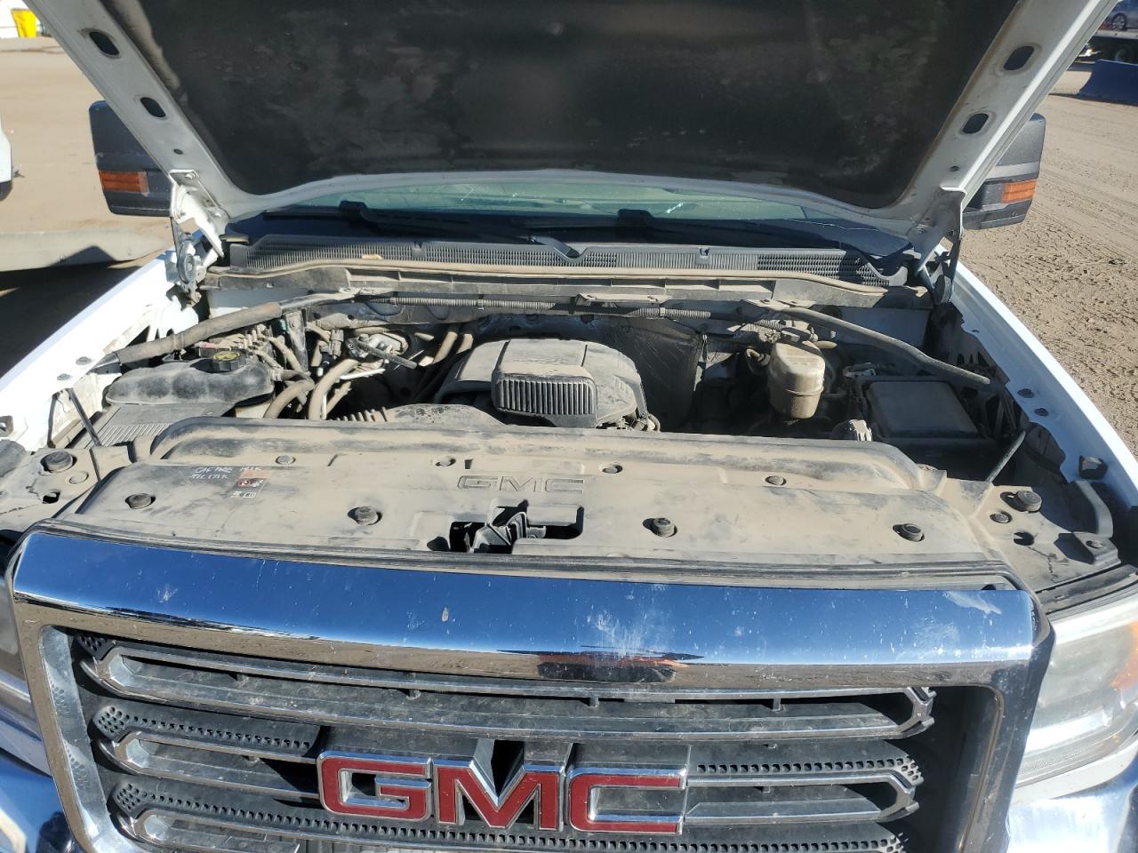 2016 GMC Sierra - Image 11