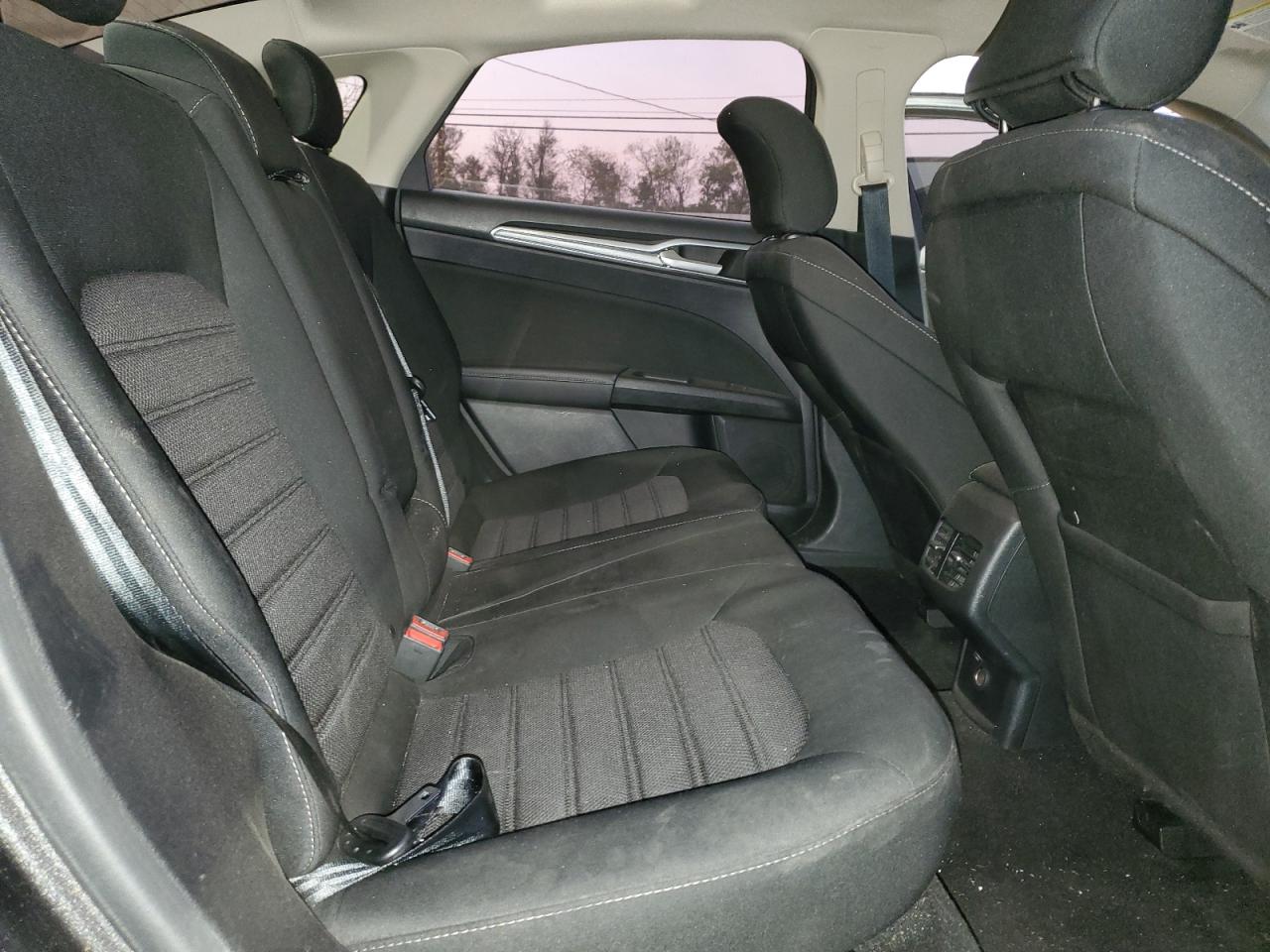 2019 Ford Fusion - Image 10