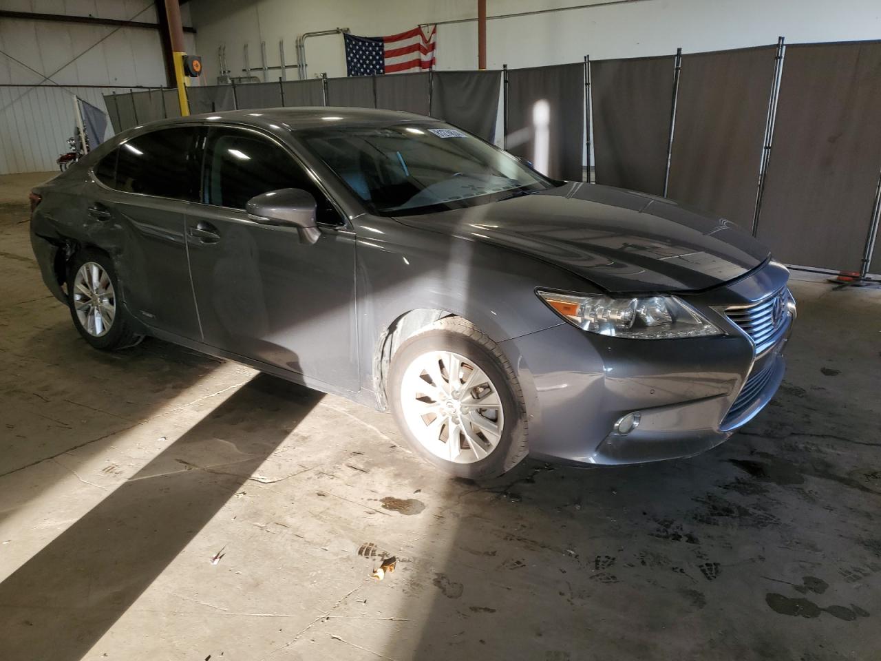 VIN JTHBW1GG6D2010265 2013 LEXUS ES300 no.4