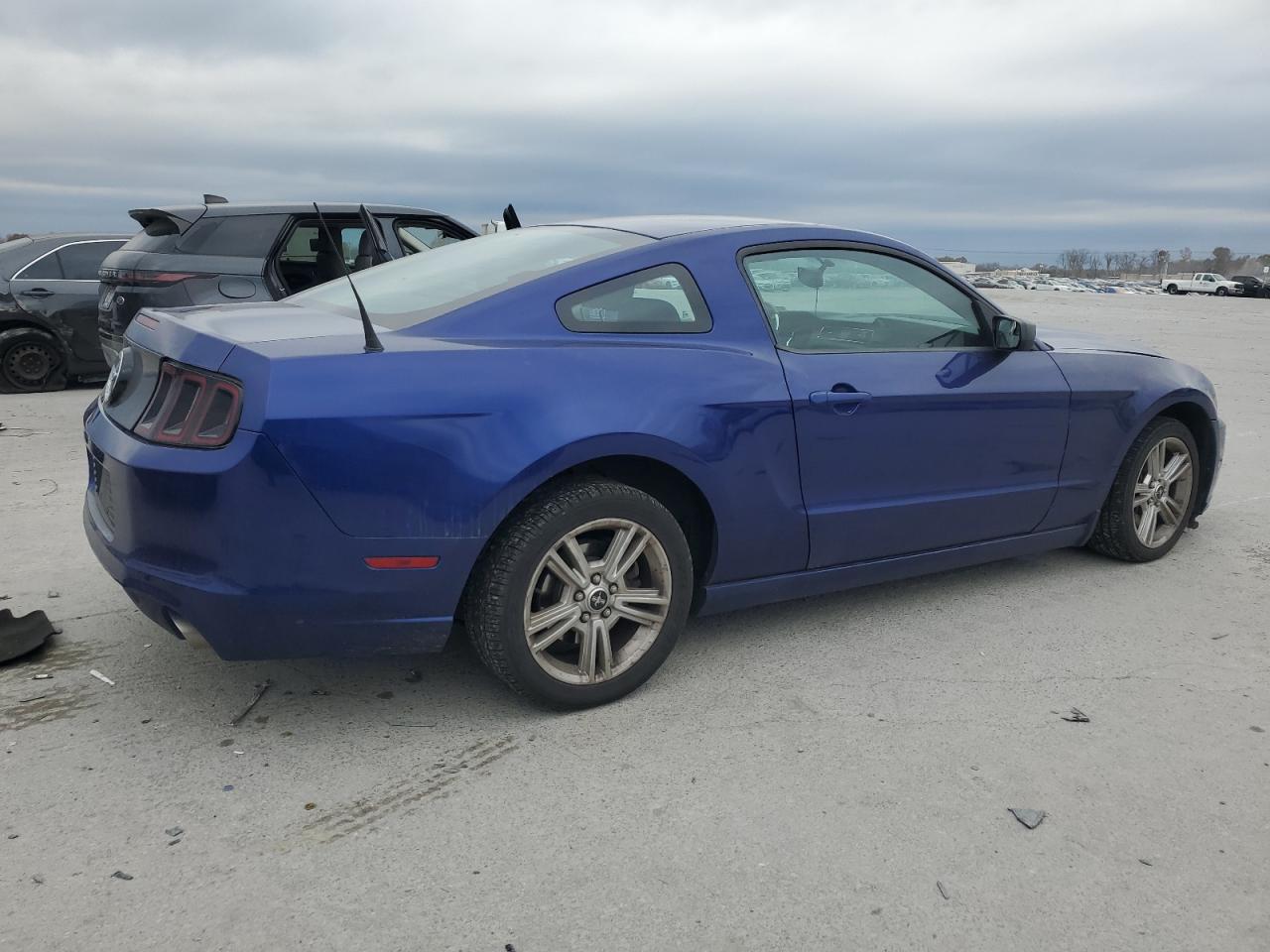2014 Ford Mustang - Image 3