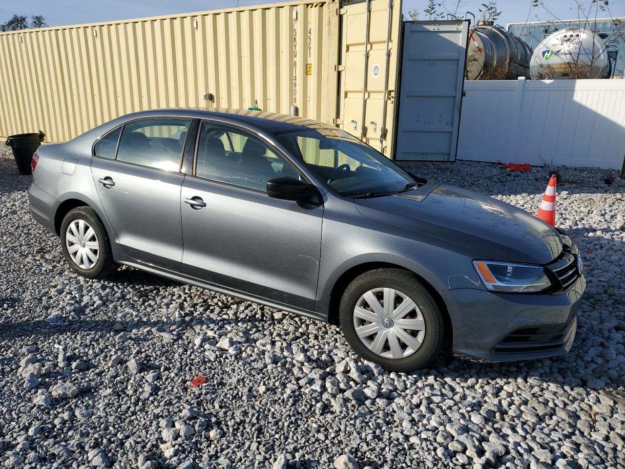2016 Volkswagen Jetta - Image 4