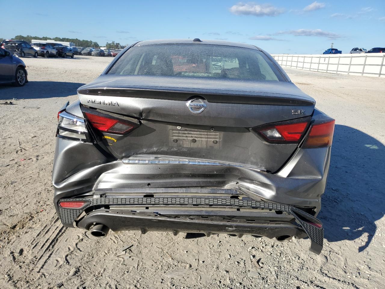 2021 Nissan Altima - Image 6