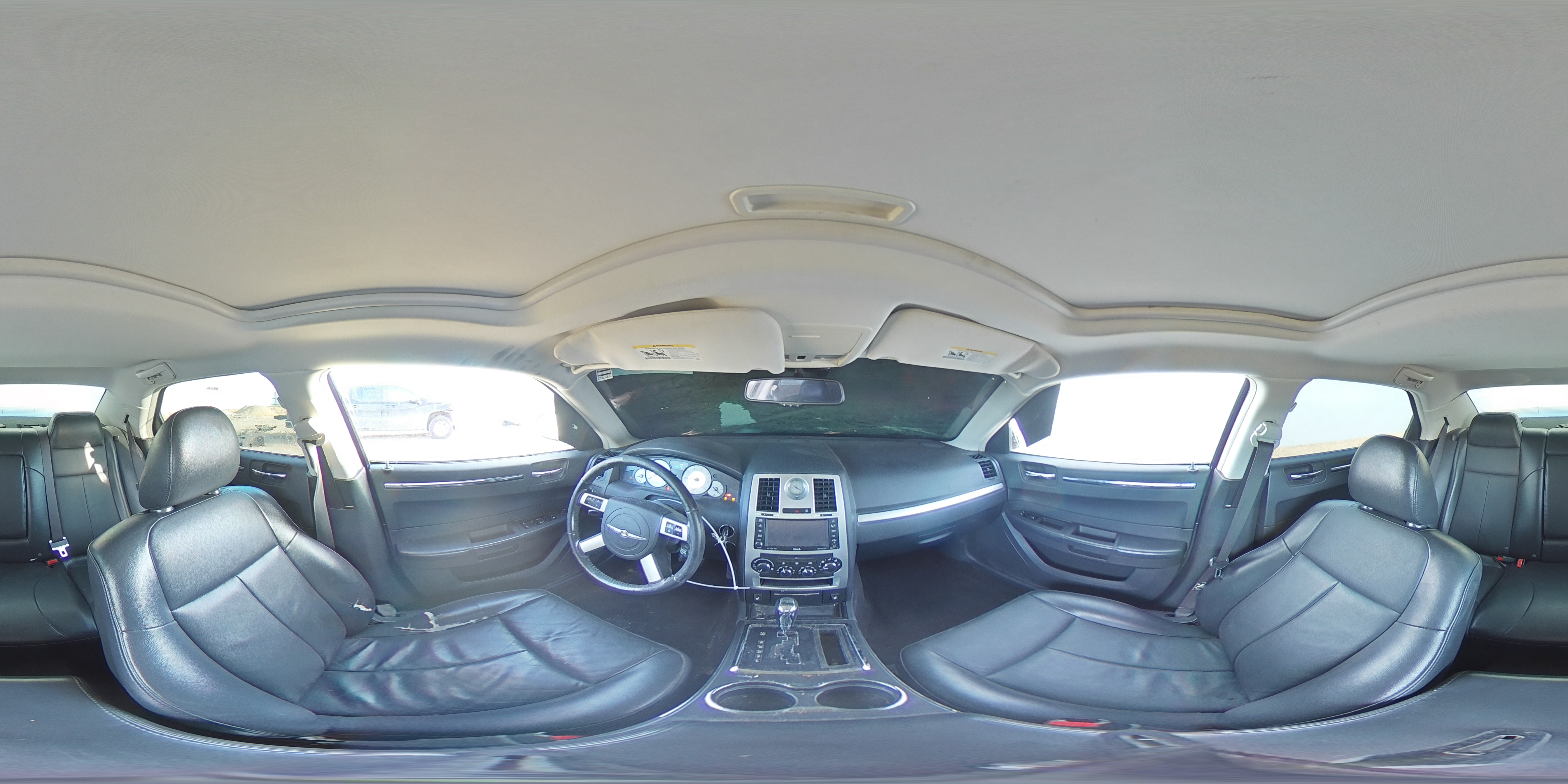 2010 Chrysler 300 - Image 13