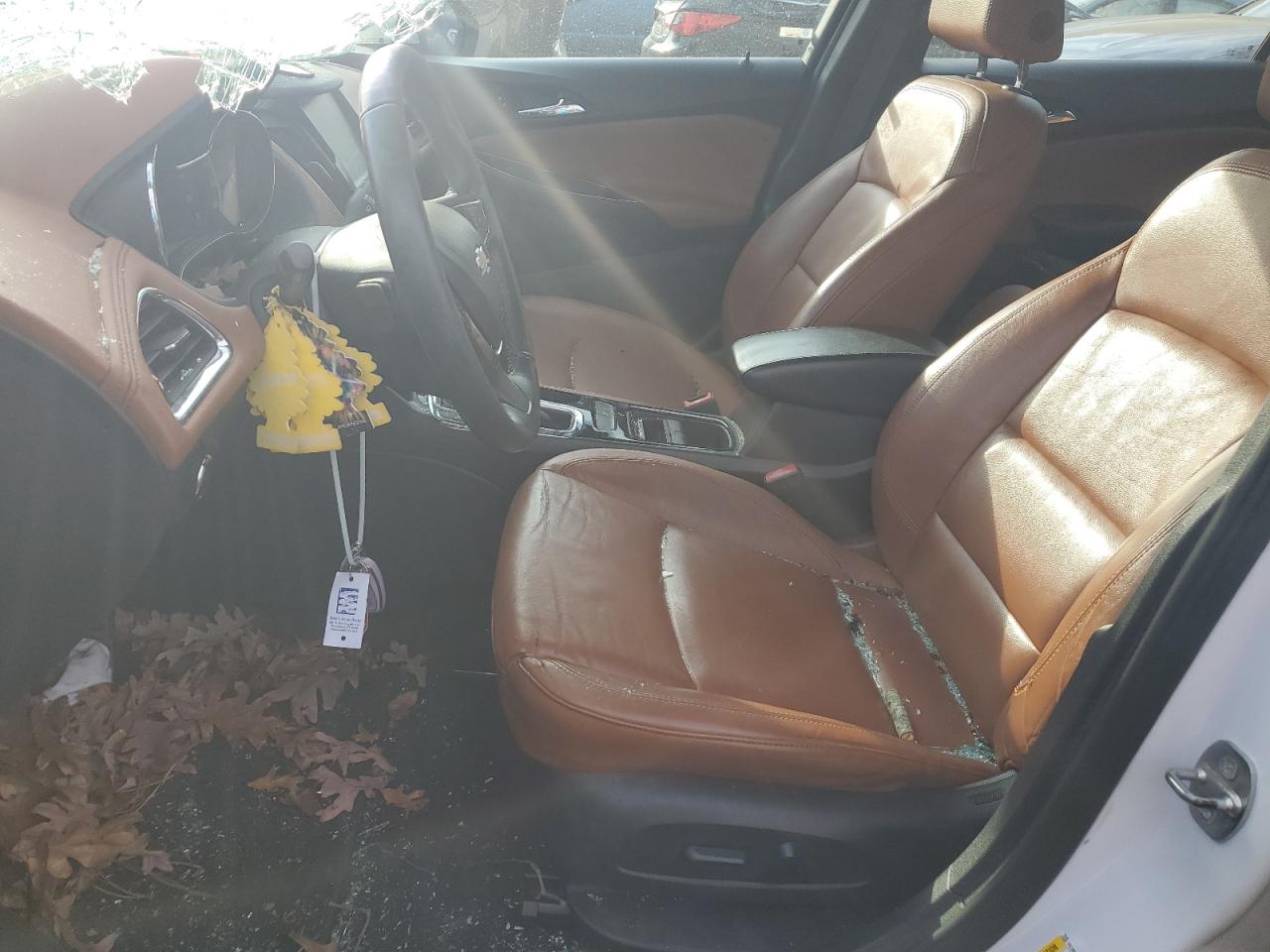 2018 Chevrolet Cruze - Image 7