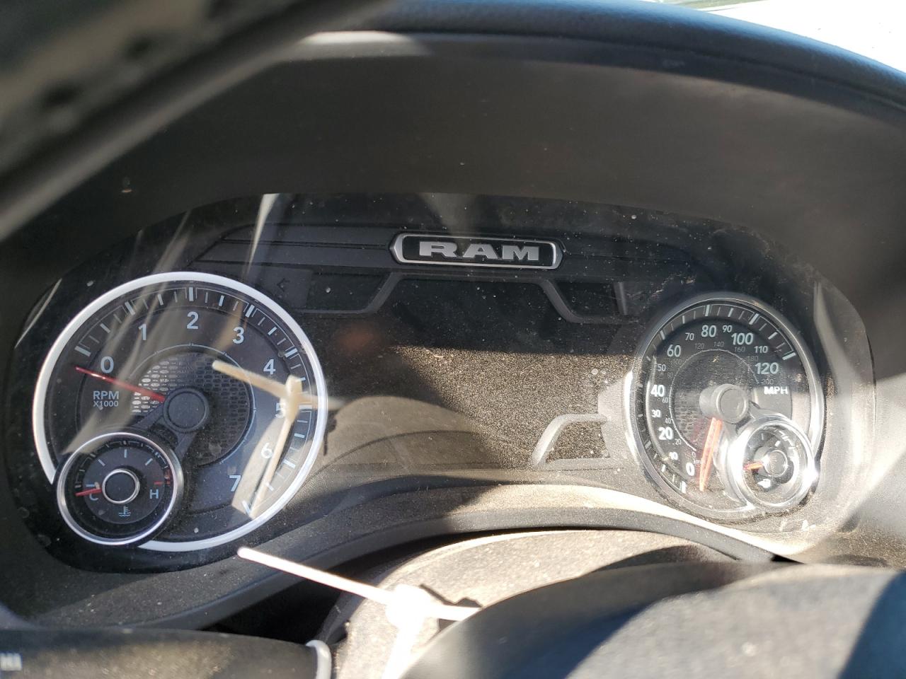 2019 RAM 1500 - Image 9