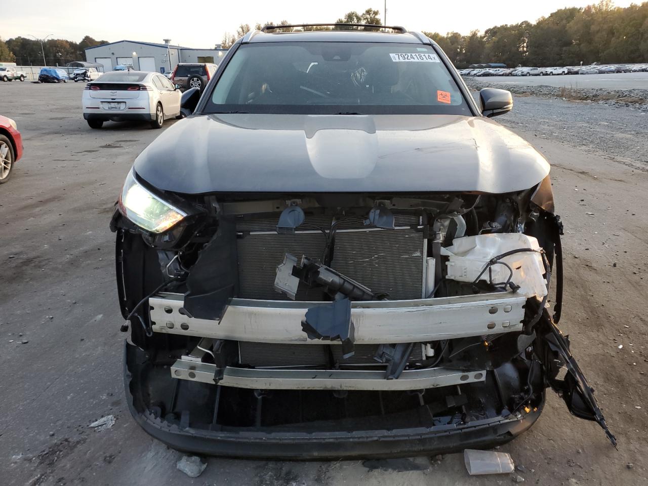 2022 Toyota Highlander - Image 5