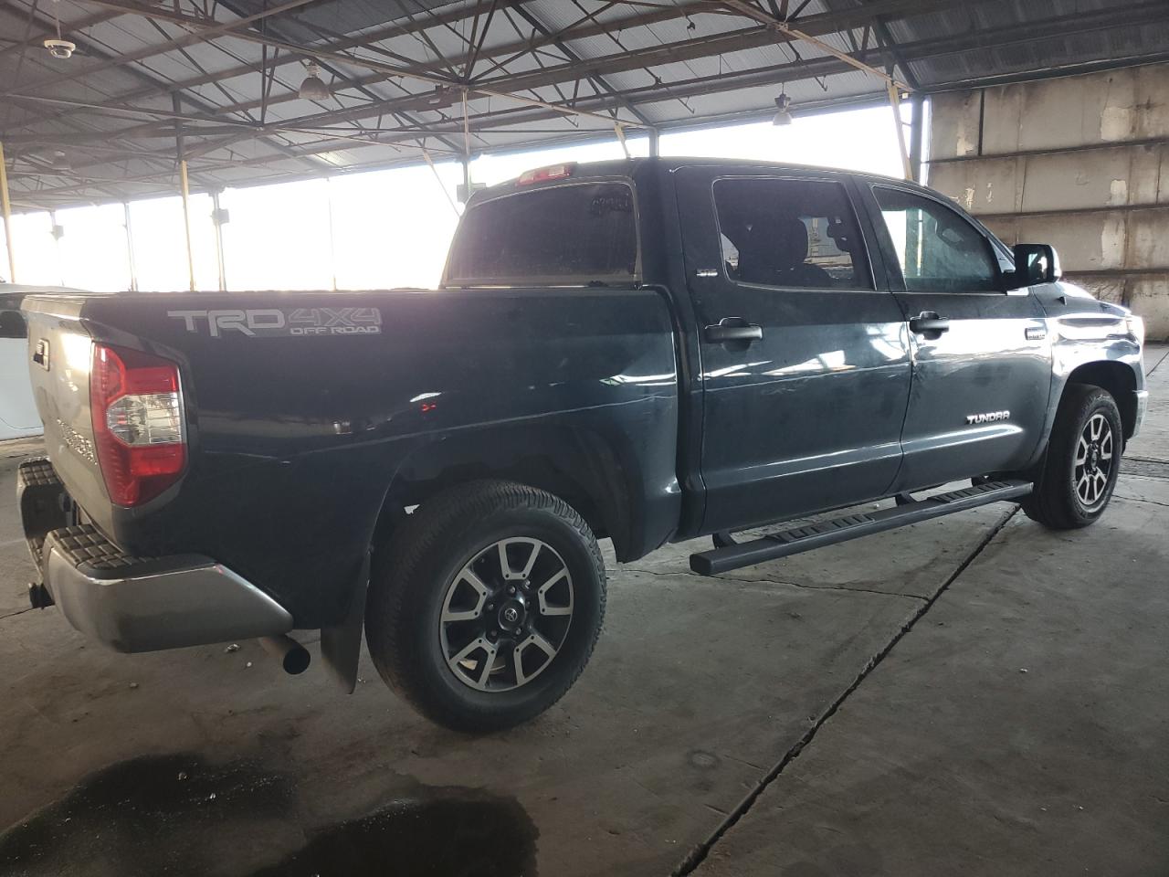 VIN 5TFDY5F17HX677654 2017 TOYOTA TUNDRA no.3