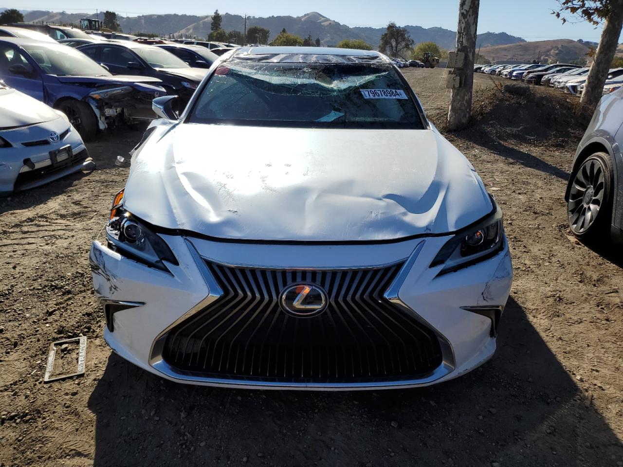 2019 Lexus ES - Image 5