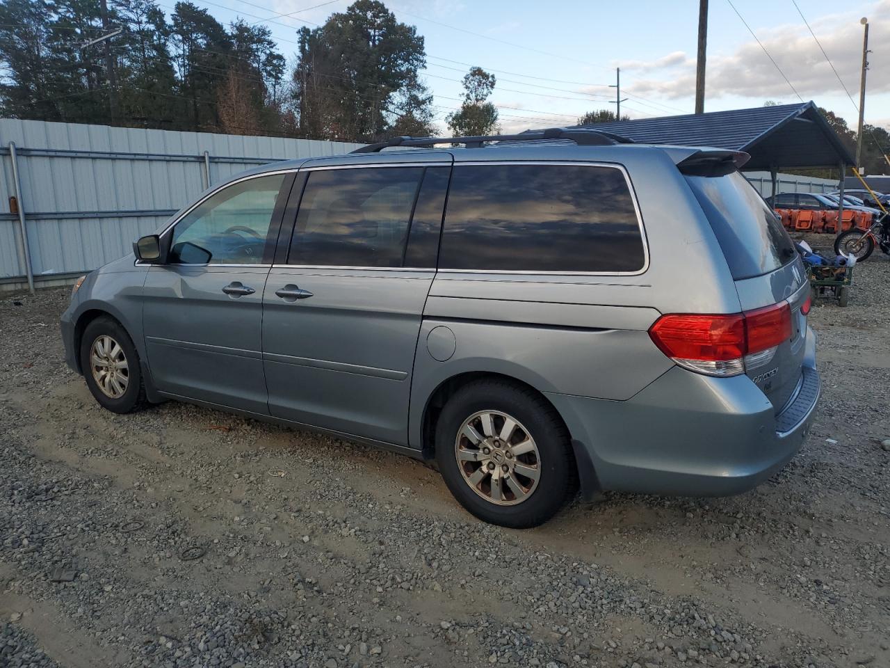 2009 Honda Odyssey - Image 2