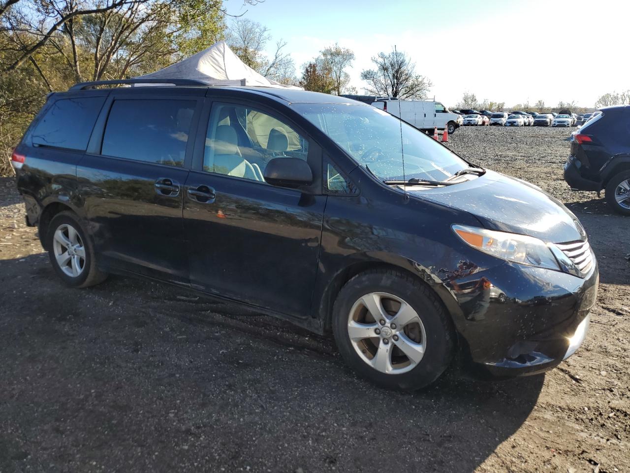 2014 Toyota Sienna - Image 4