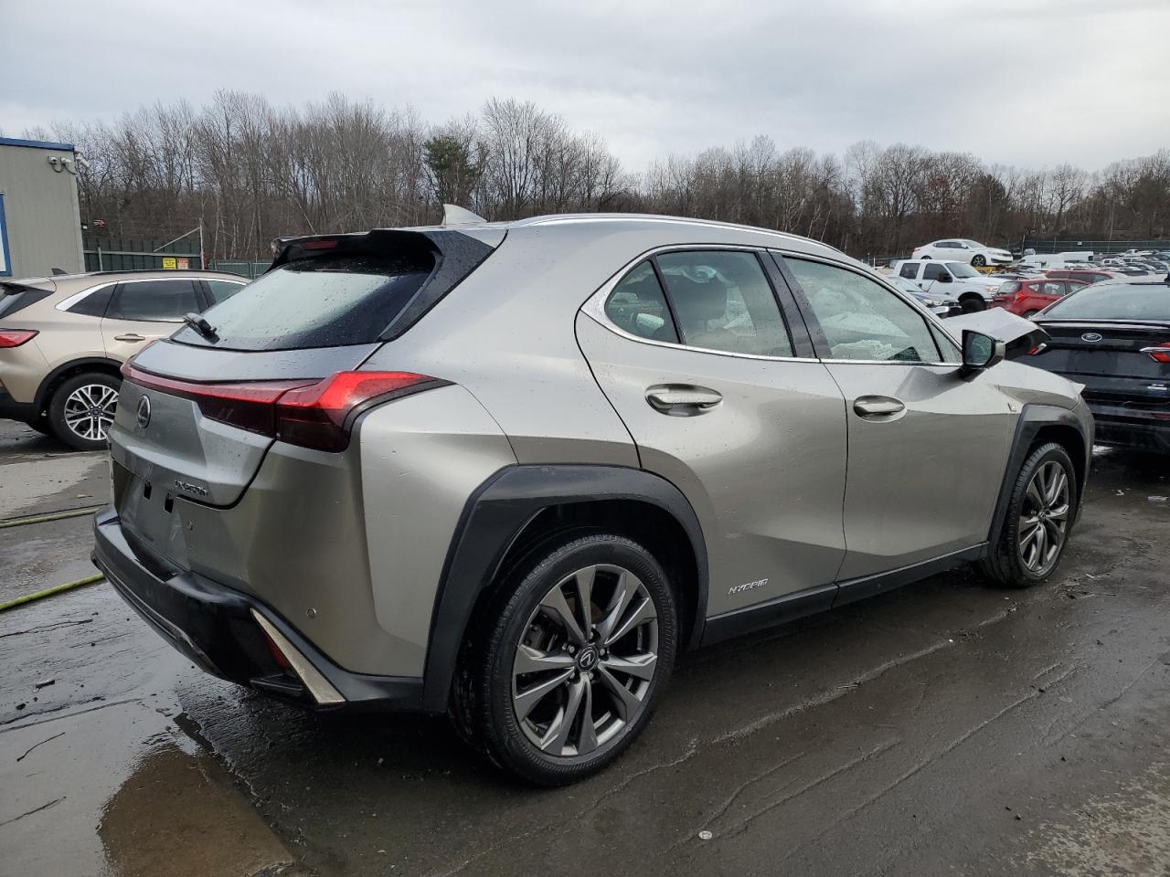 VIN JTHR9JBH5M2038614 2021 LEXUS UX 250H no.3