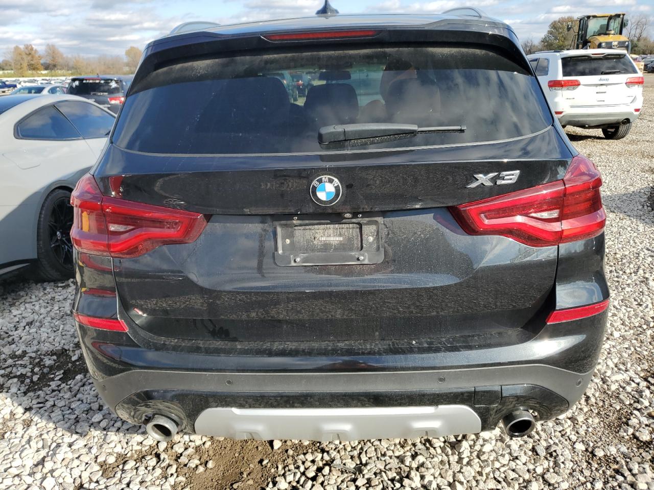 VIN 5UXTR9C58JLC75647 2018 BMW X3 no.6