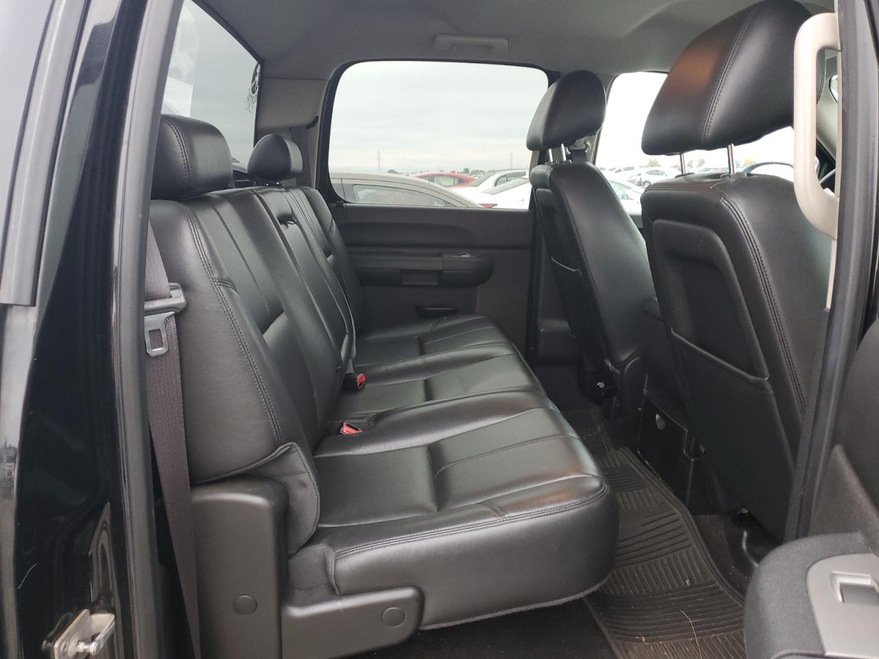 2013 Chevrolet Silverado - Image 10