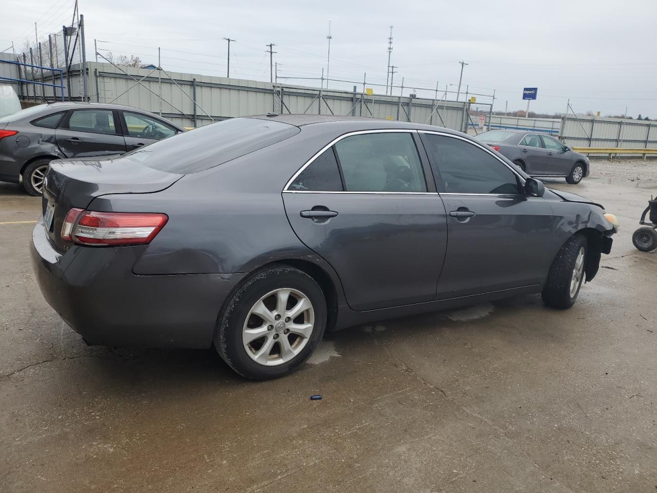 2011 Toyota Camry - Image 3
