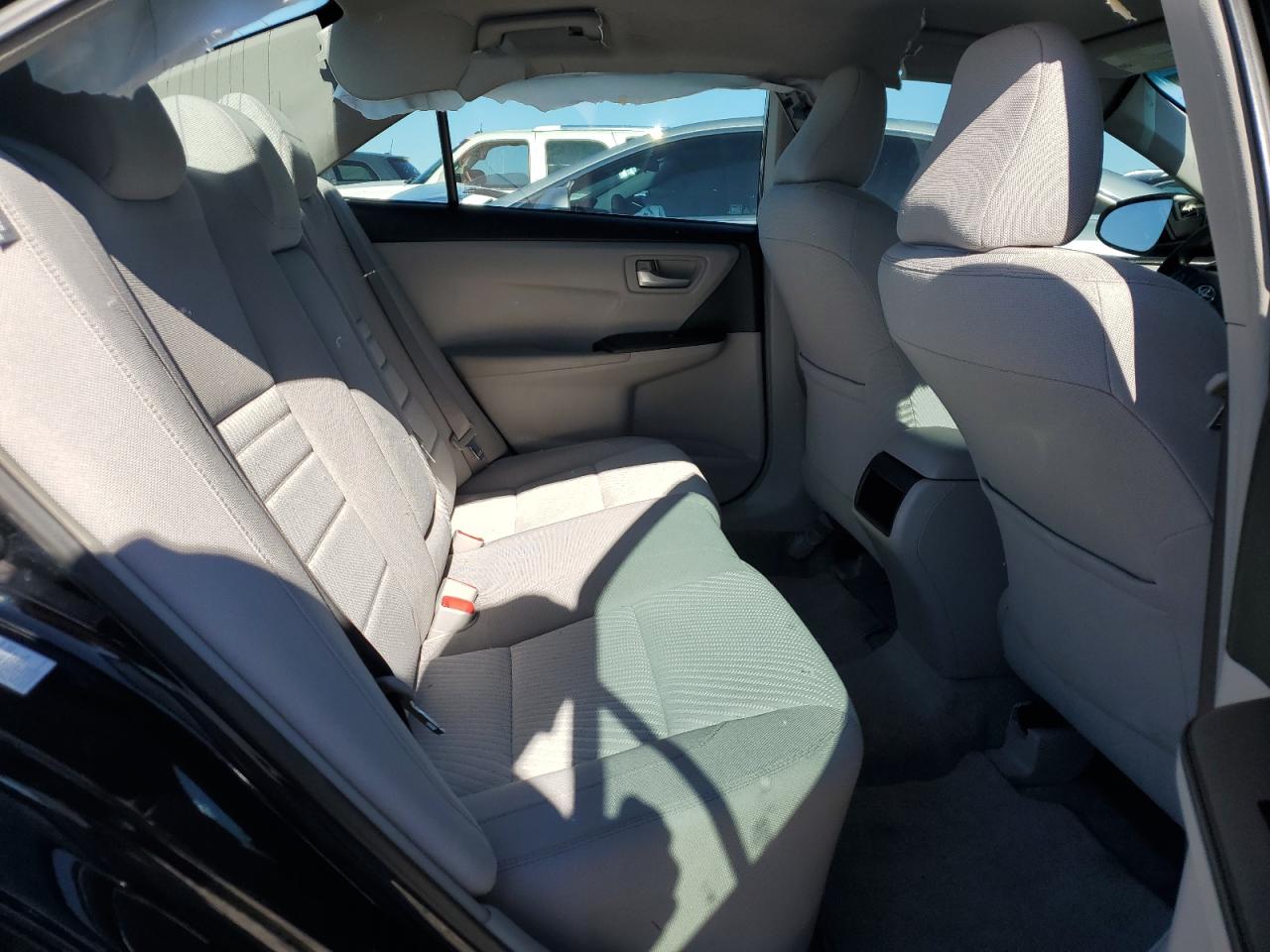 2017 Toyota Camry - Image 10