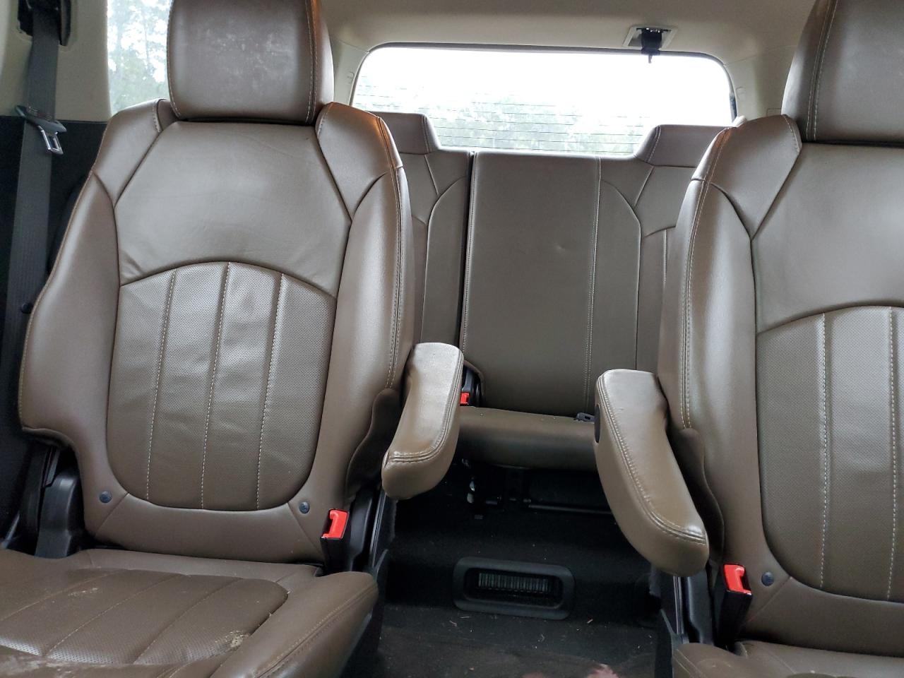 2016 GMC Acadia - Image 10