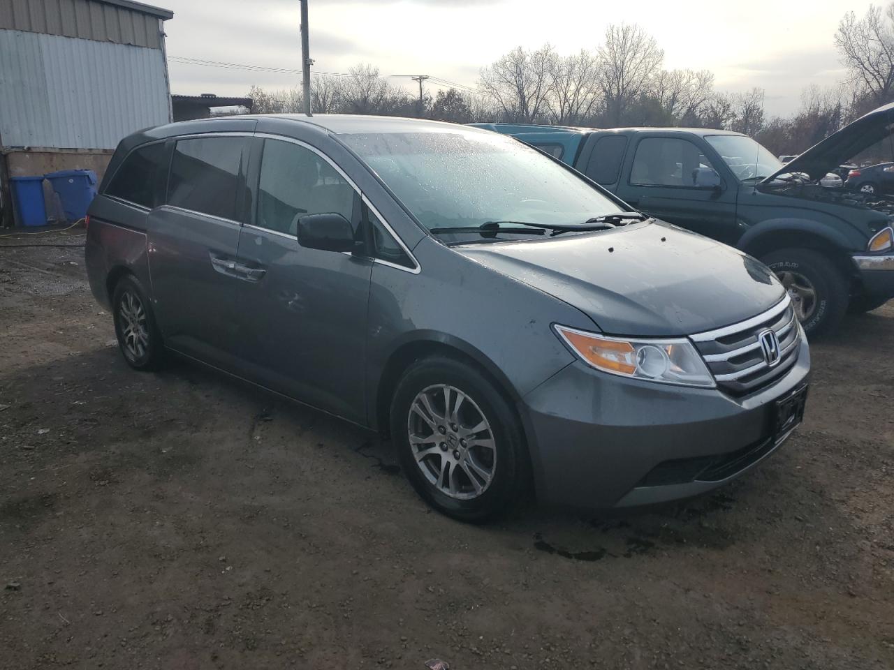 2012 Honda Odyssey - Image 4
