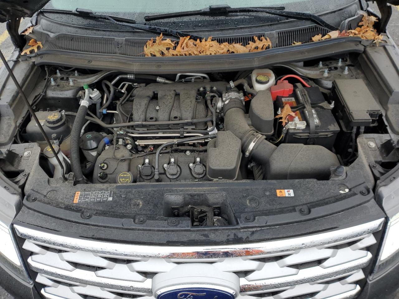 2019 Ford Explorer - Image 12