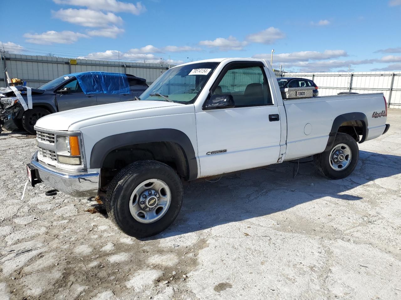 1999 Chevrolet GMT-400 - Image 1