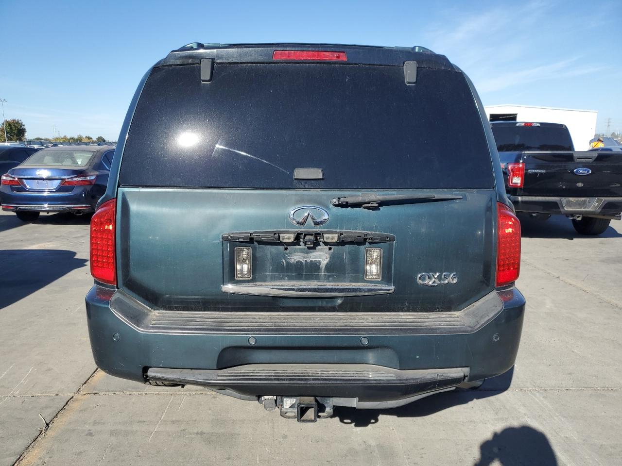 2004 Infiniti QX56 - Image 6