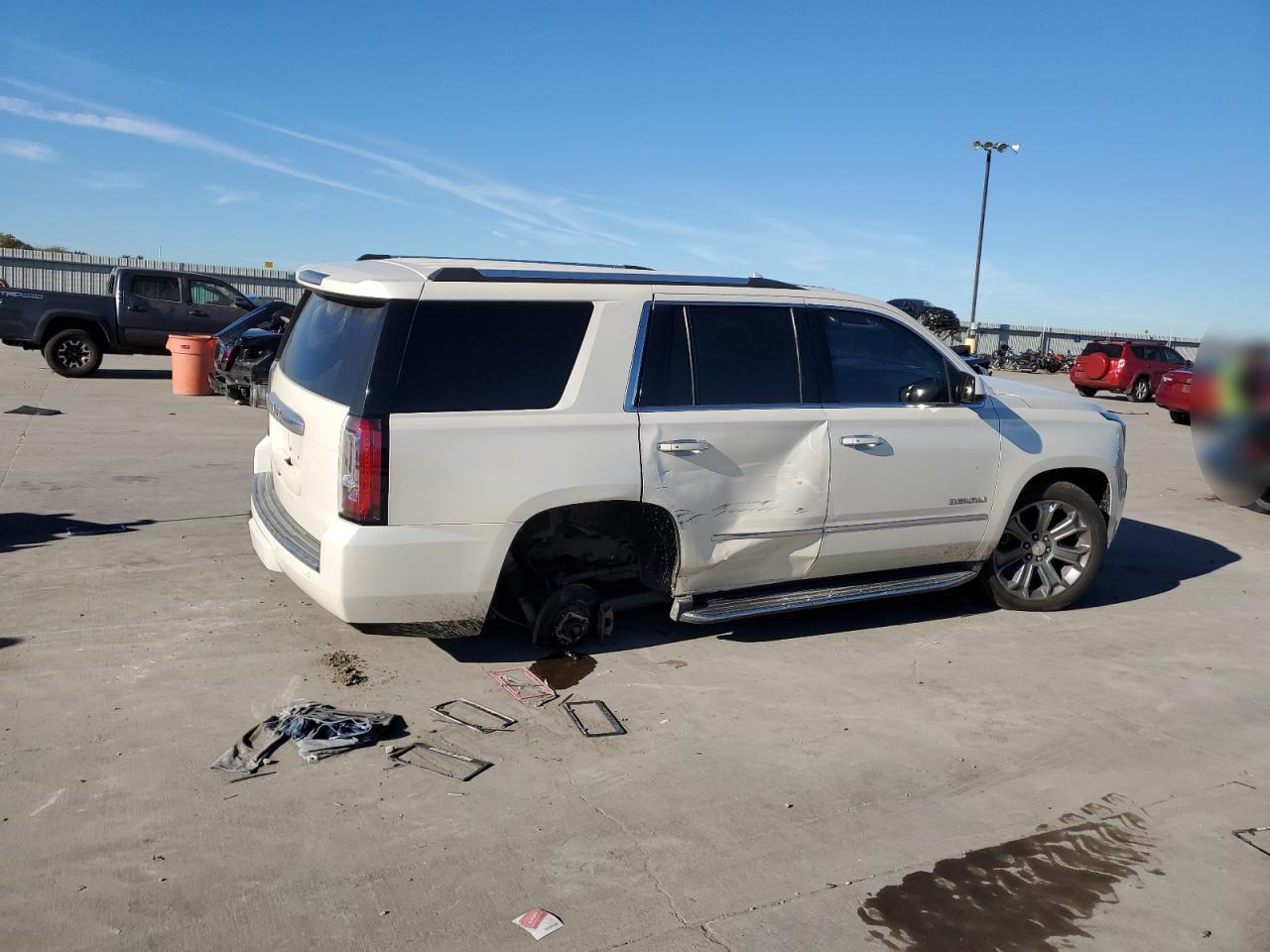 VIN 1GKS2CKJ0FR694773 2015 GMC YUKON no.3