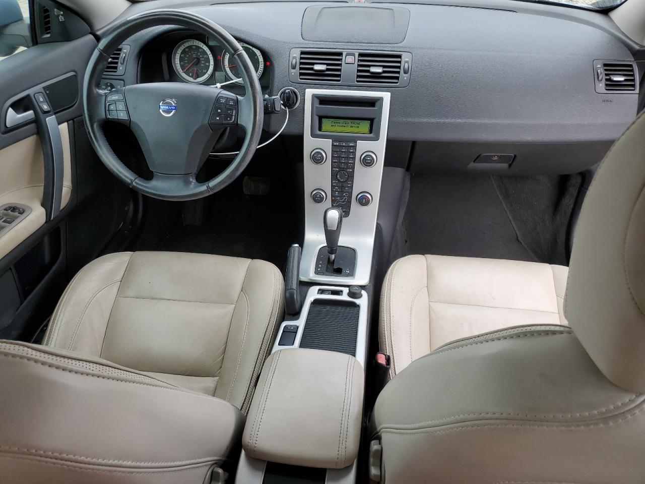 2012 Volvo C70 - Image 8