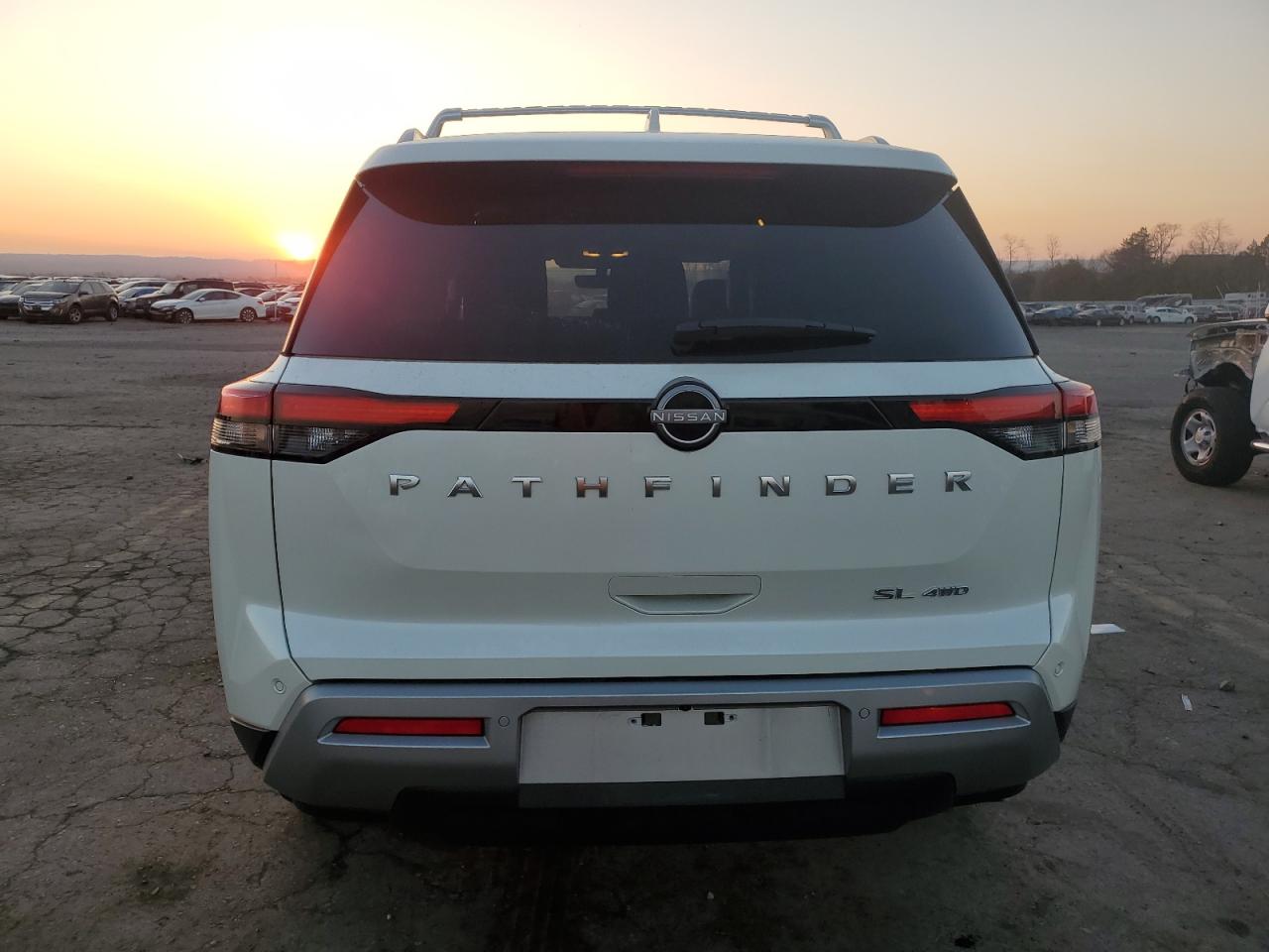 2024 Nissan Pathfinder - Image 6