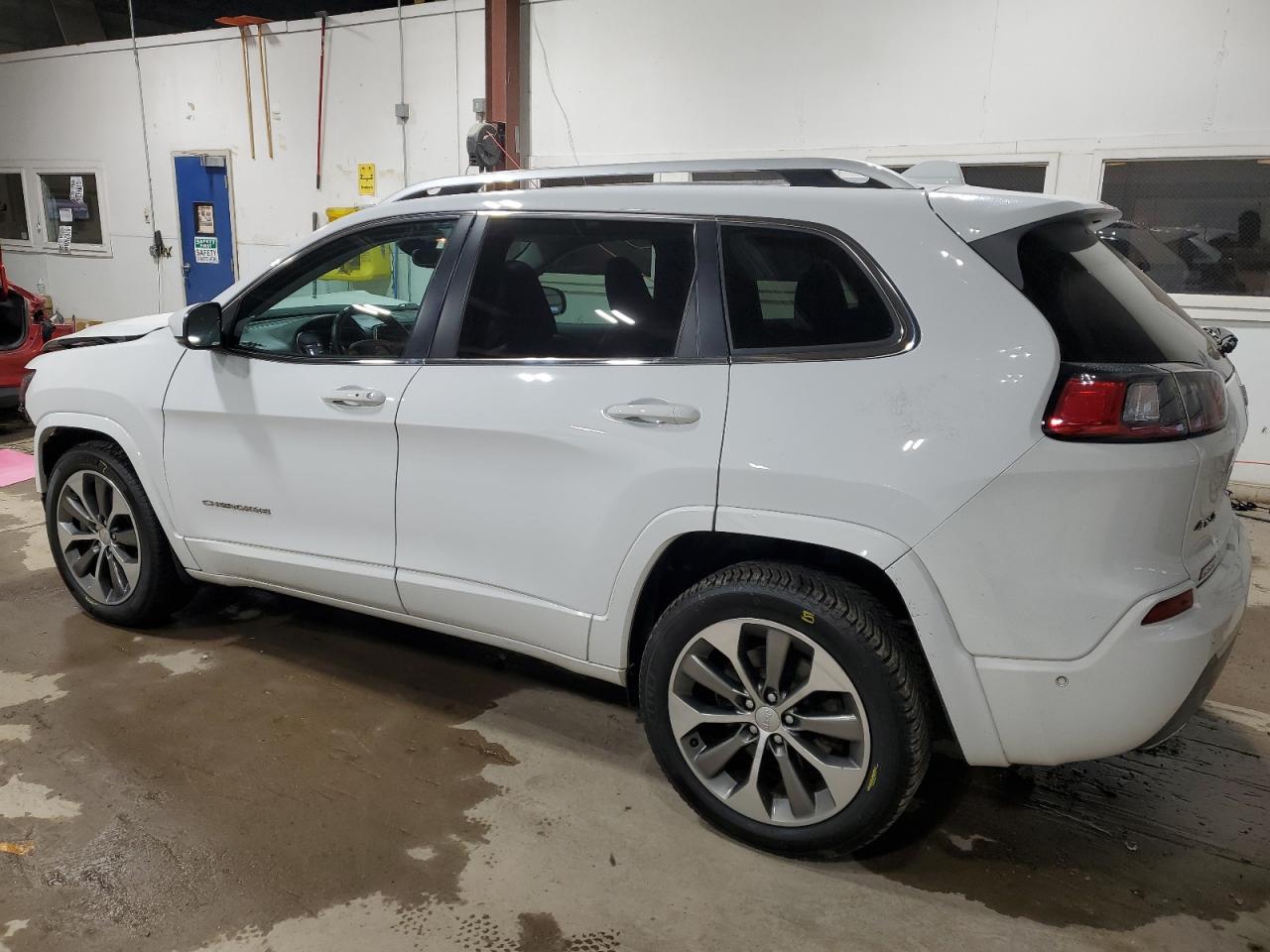 2019 Jeep Cherokee - Image 2