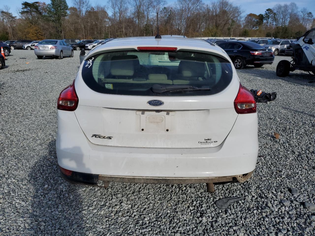 2017 Ford Focus - Image 6
