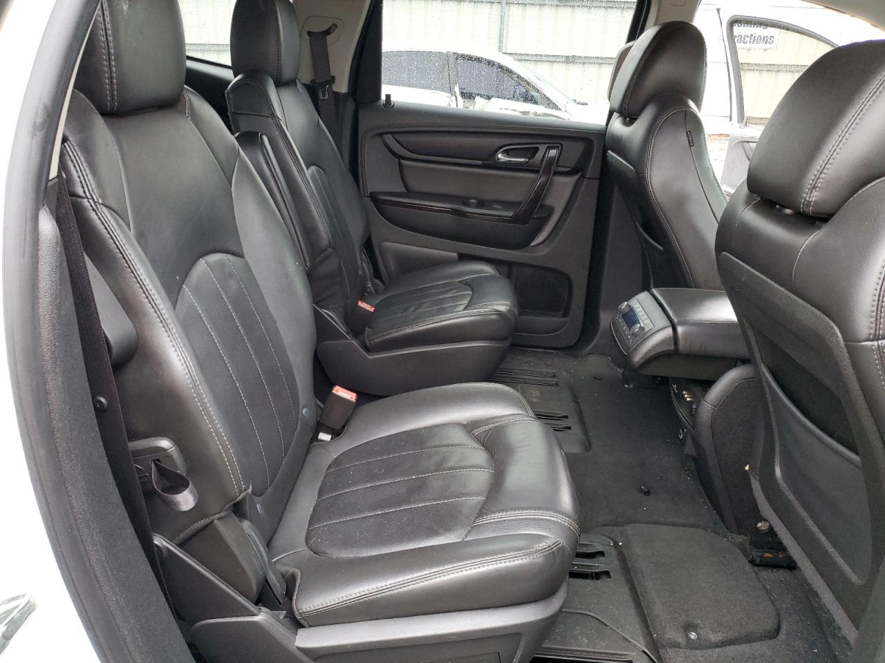 2017 Chevrolet Traverse - Image 11