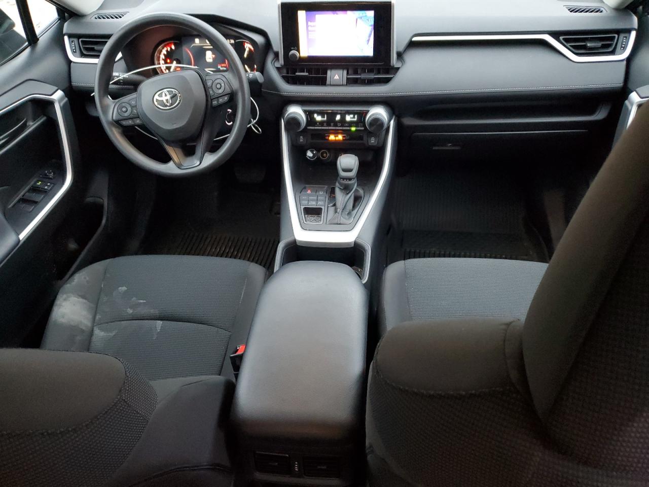 2023 Toyota RAV 4 - Image 8