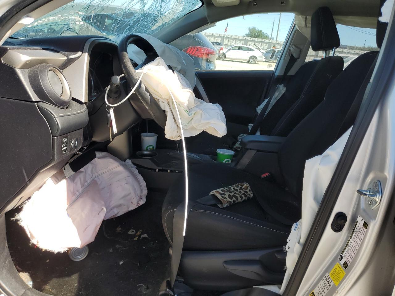 2015 Toyota RAV 4 - Image 7