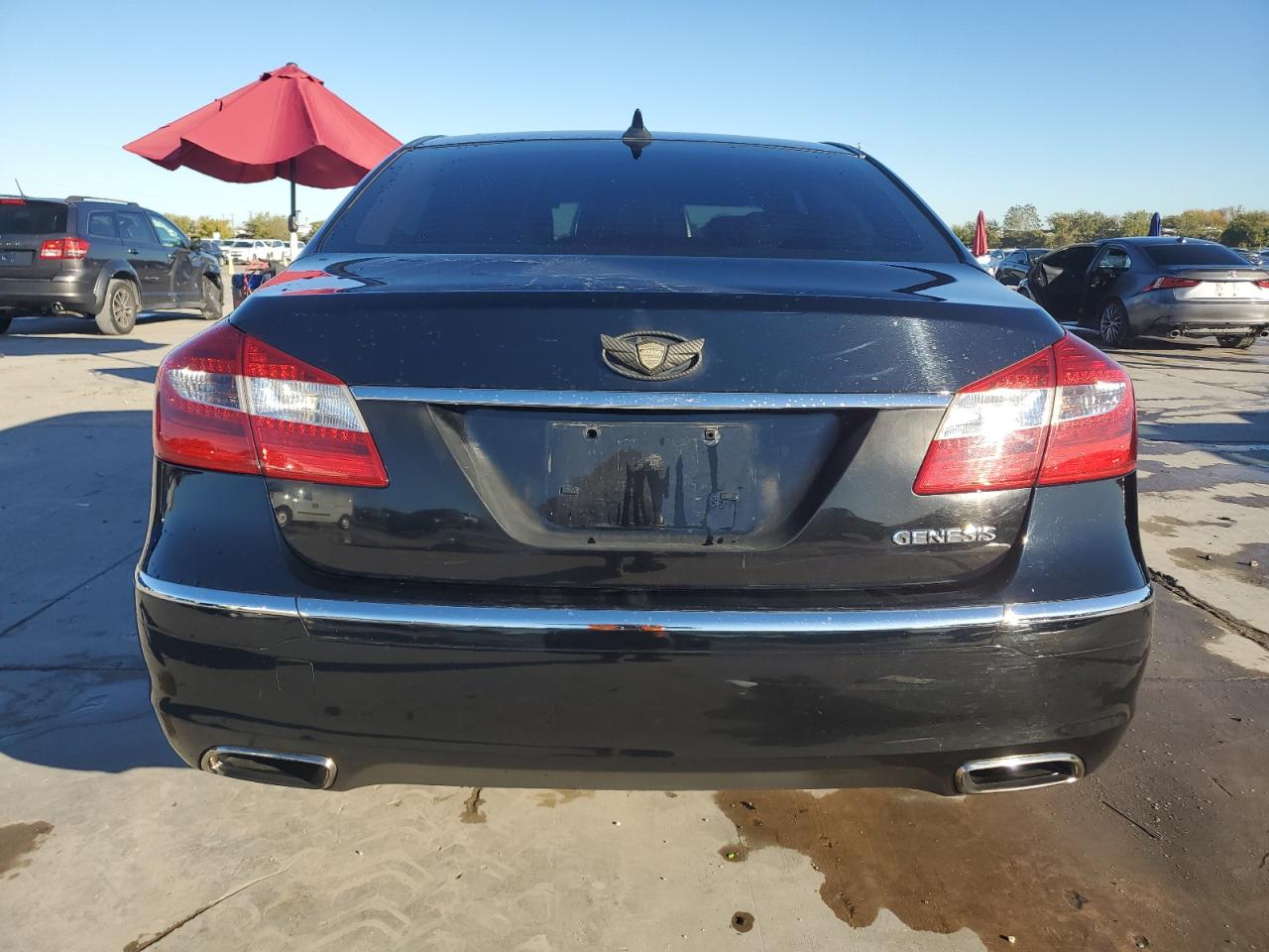 2012 Hyundai Genesis 3.8L VIN: KMHGC4DD3CU207579 Lot: 81733694