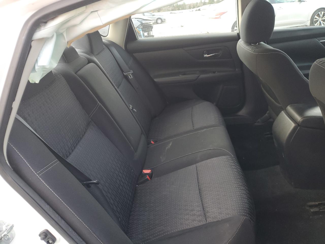 2016 Nissan Altima - Image 10