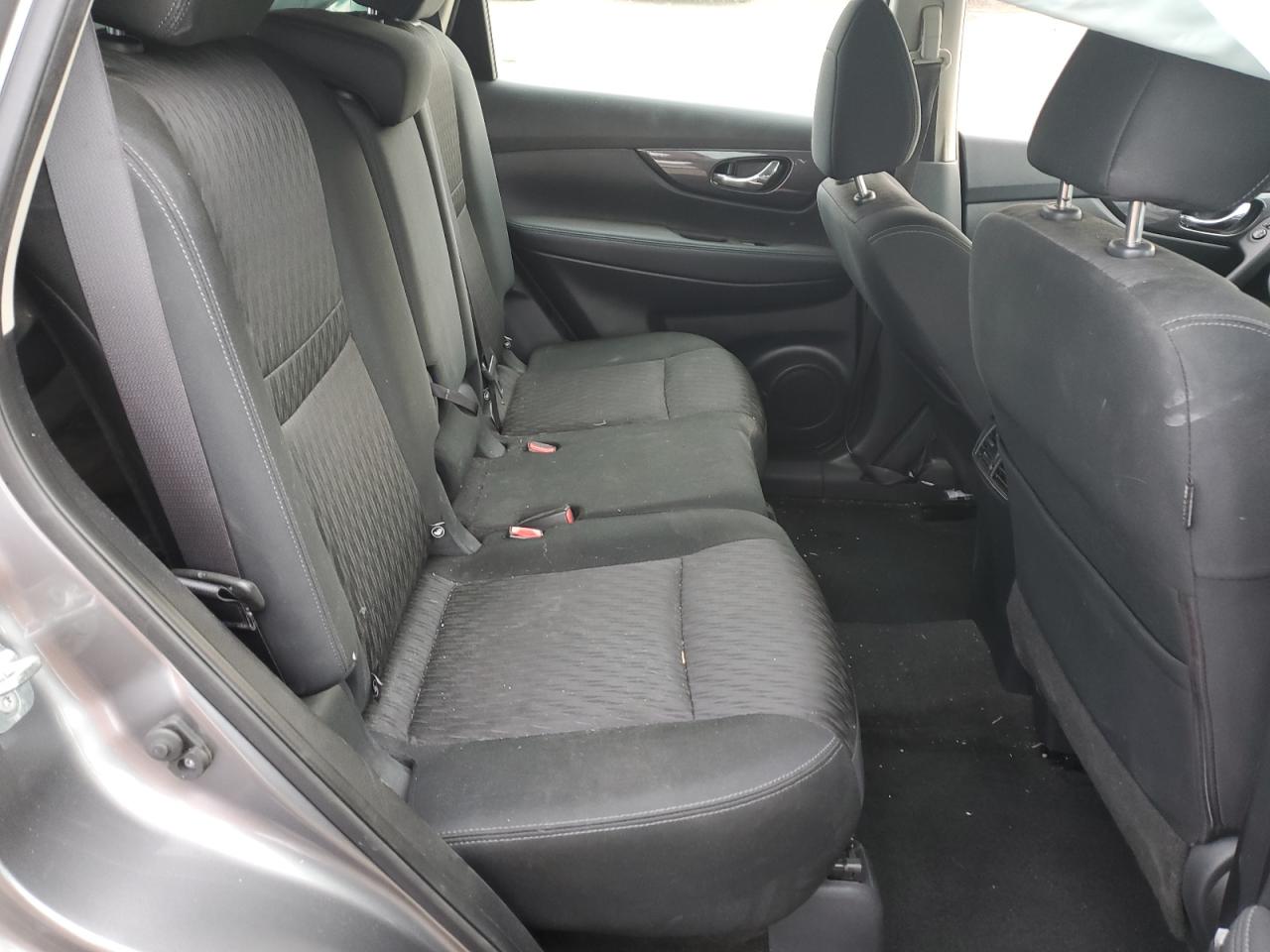 2017 Nissan Rogue - Image 12