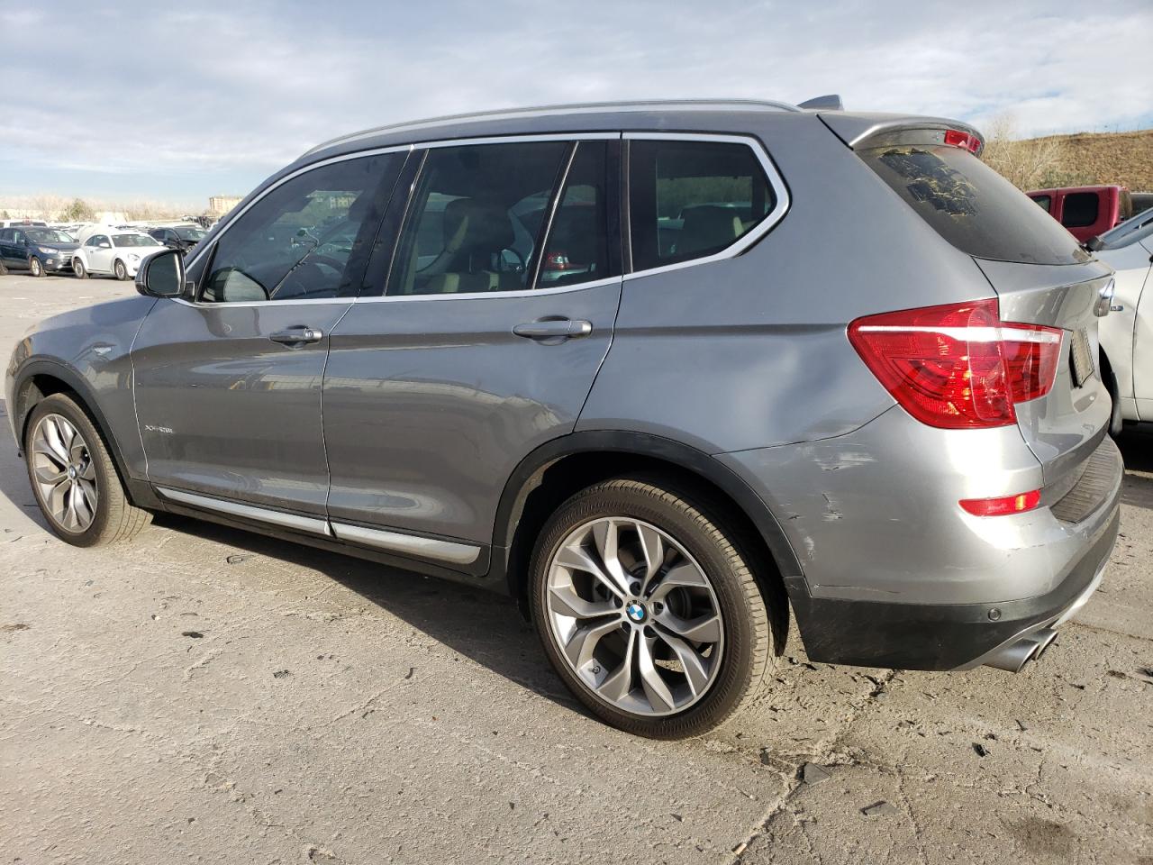 VIN 5UXWX9C37H0W74303 2017 BMW X3 no.2