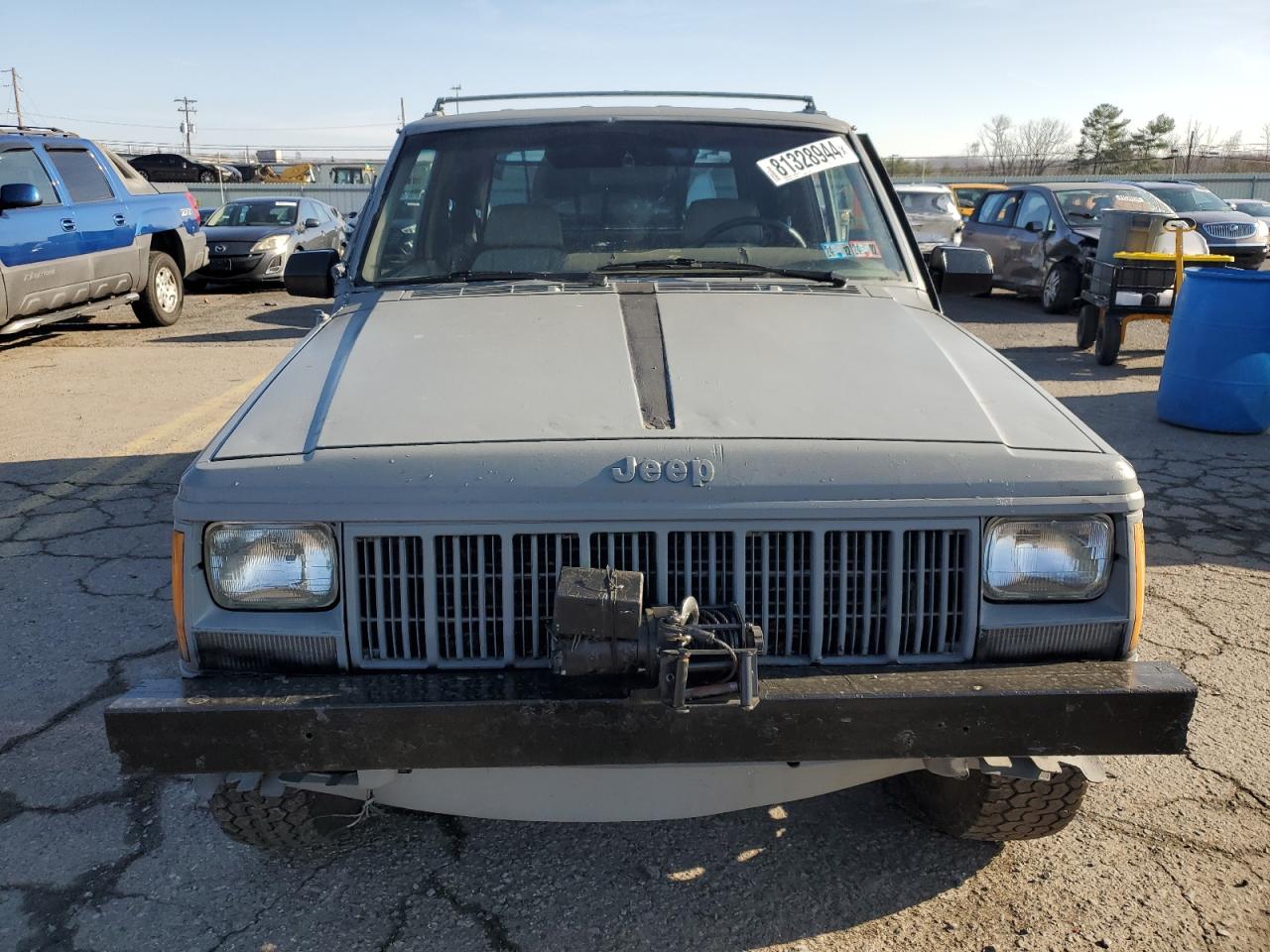 1990 Jeep Grand Cherokee - Image 5