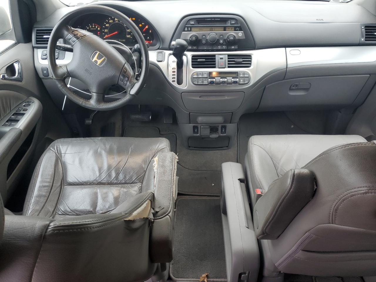2008 Honda Odyssey - Image 8