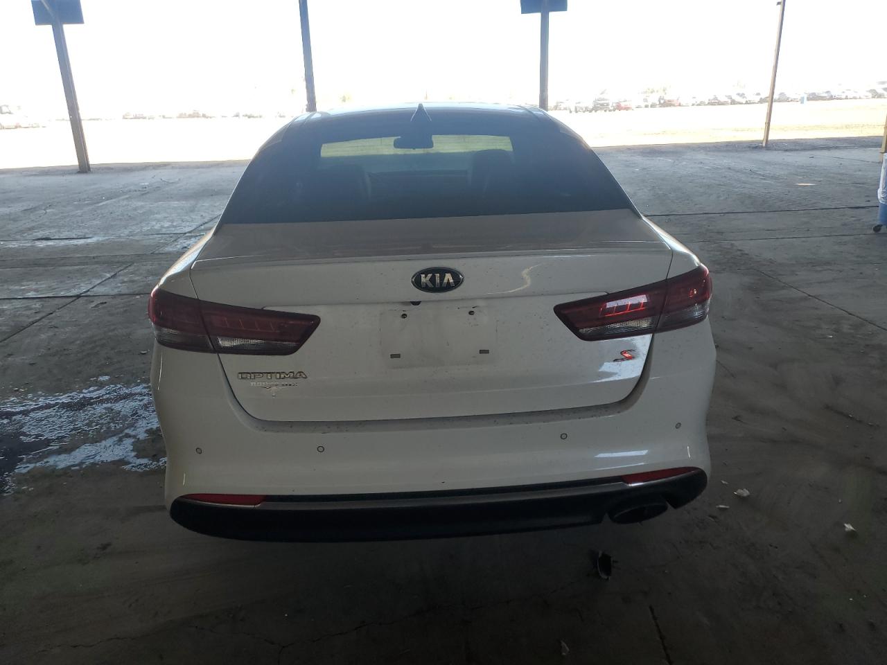2018 Kia Optima - Image 6