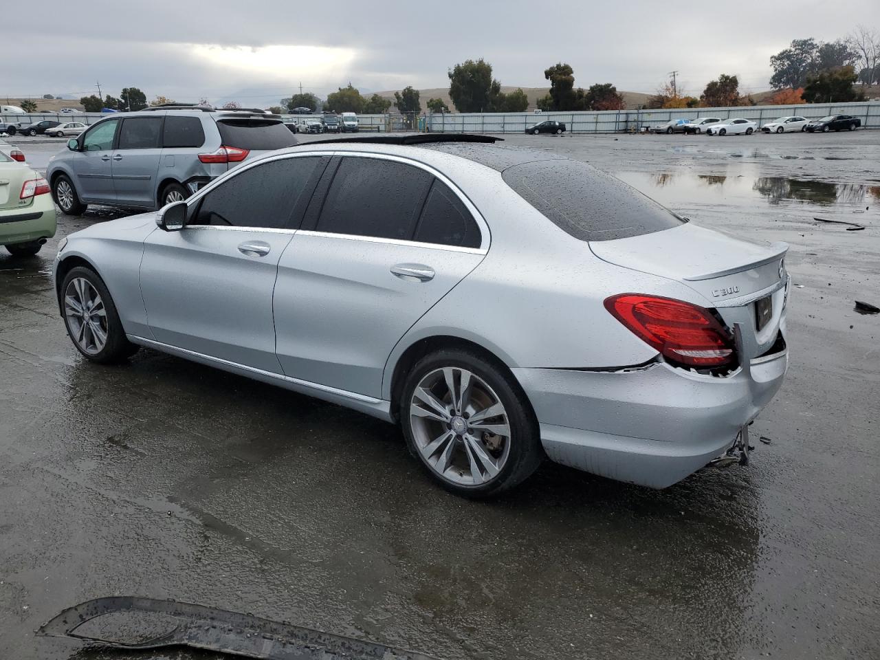 VIN 55SWF4KB8GU174004 2016 MERCEDES-BENZ C-CLASS no.2