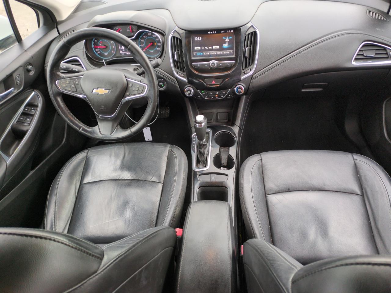 2017 Chevrolet Cruze - Image 8
