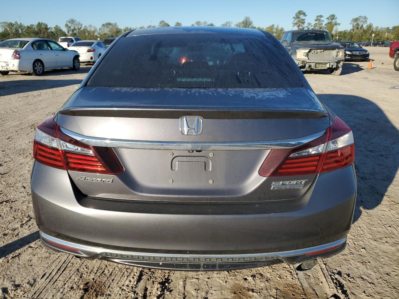 2017 Honda Accord - Image 6
