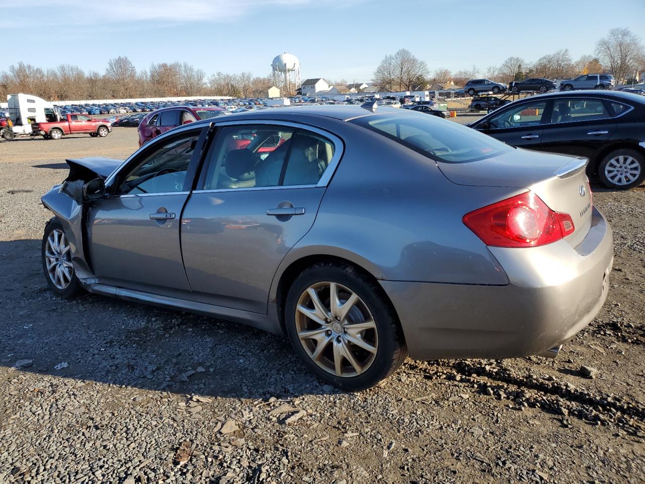 2009 Infiniti G - Image 2